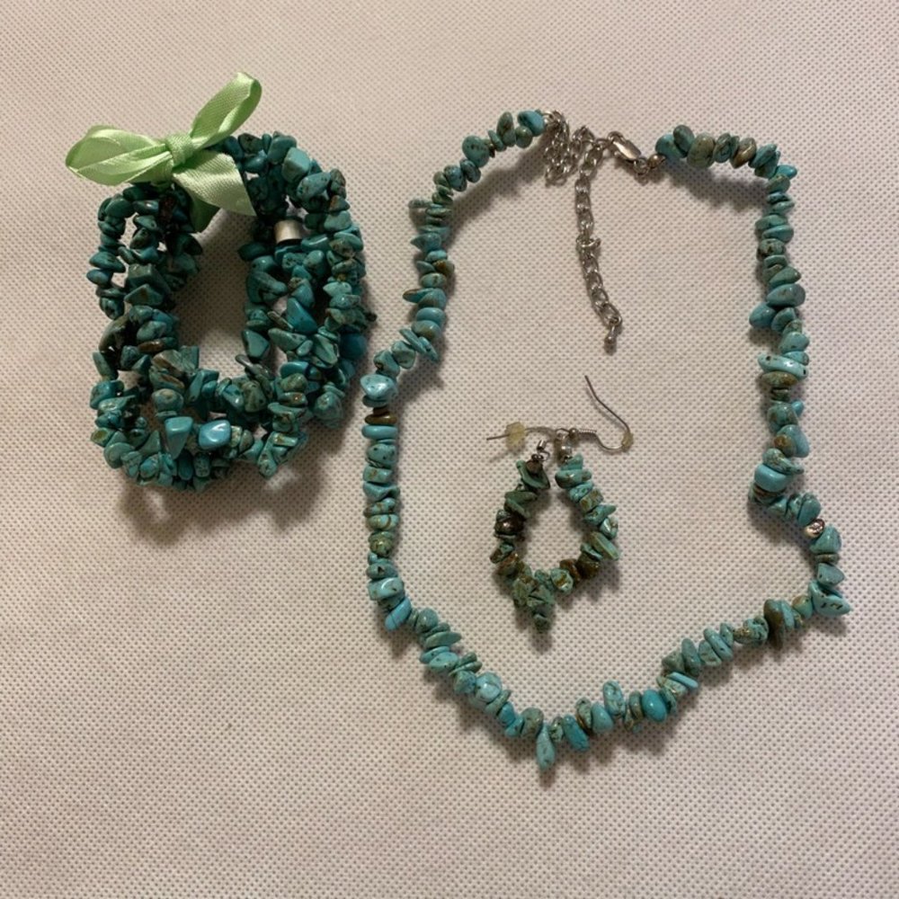 Faux Turquoise Chip Necklace, Earrings, 5 Bracelets